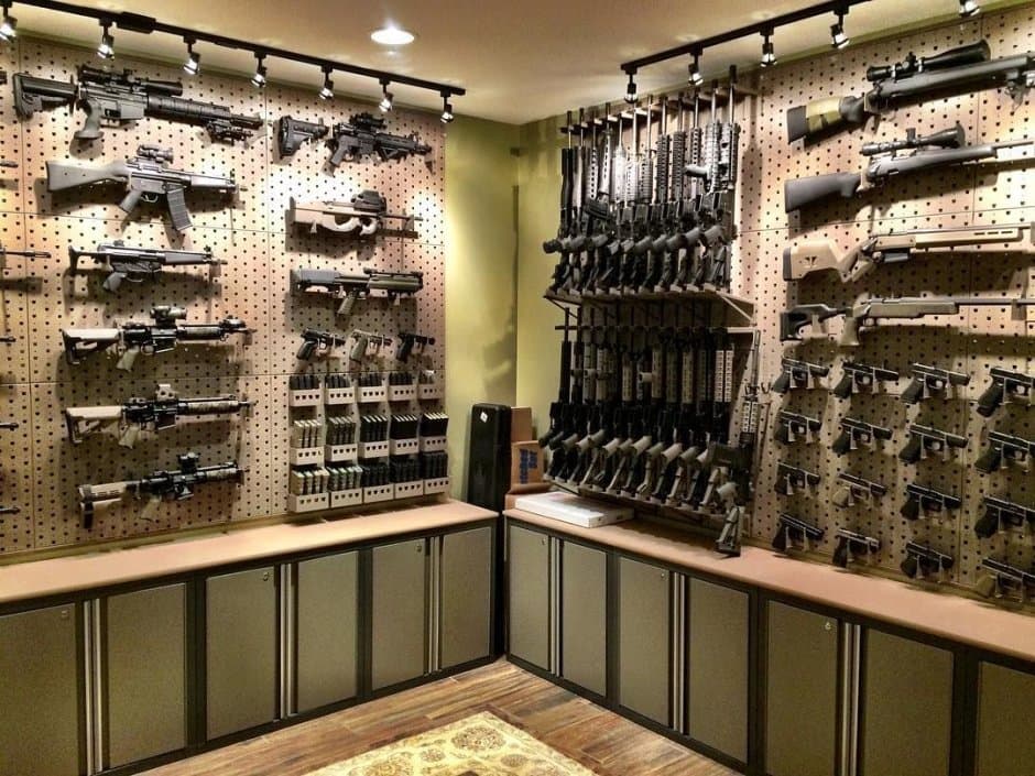 Realistic Weapons
 — Left 4 Dead 2 Steam Workshop preview image